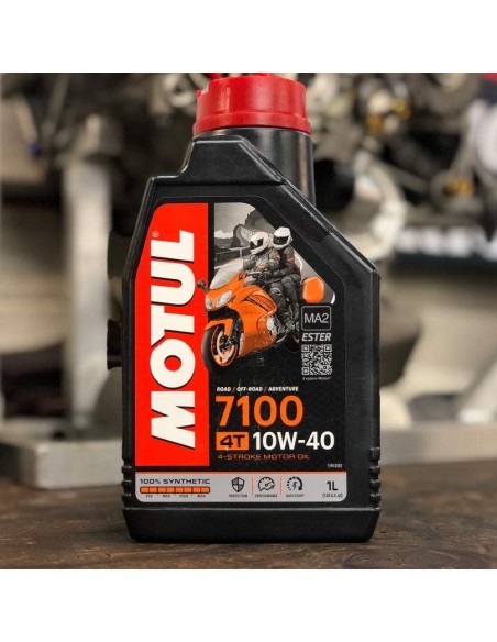 MOTUL 7100 10W-40 4T
